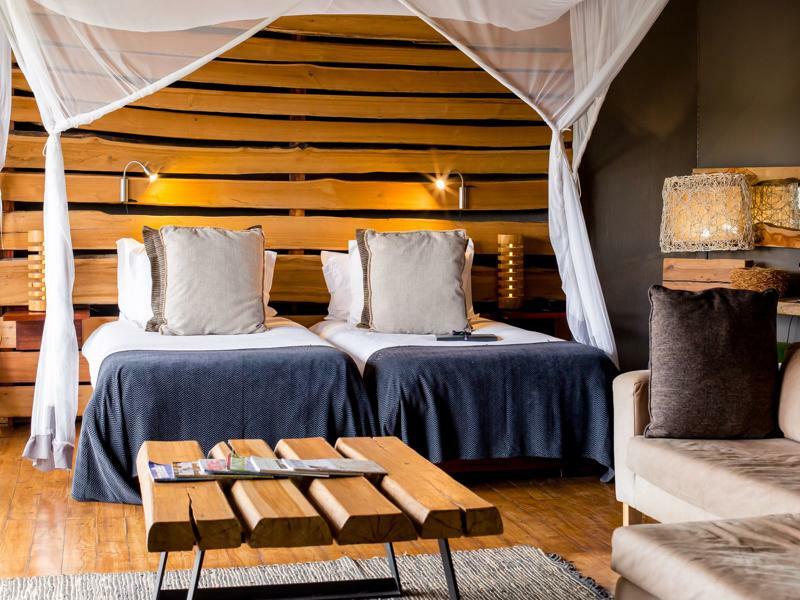 Rhino Ridge Safari Lodge KwaNompondo Екстер'єр фото